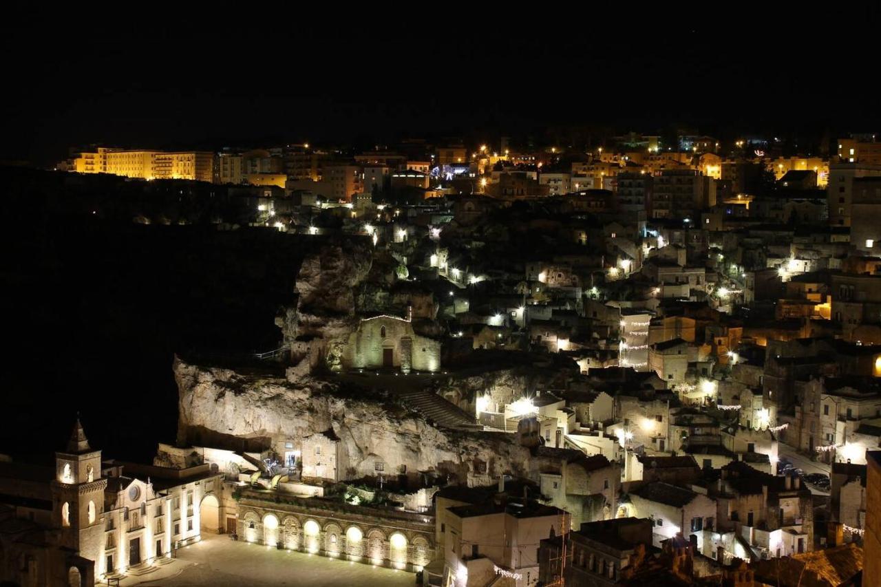 casa vacanze DOMUS CENTRALE Matera Exterior foto